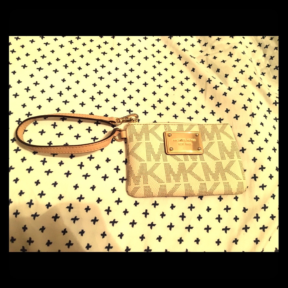 Michael Kors Wristlet